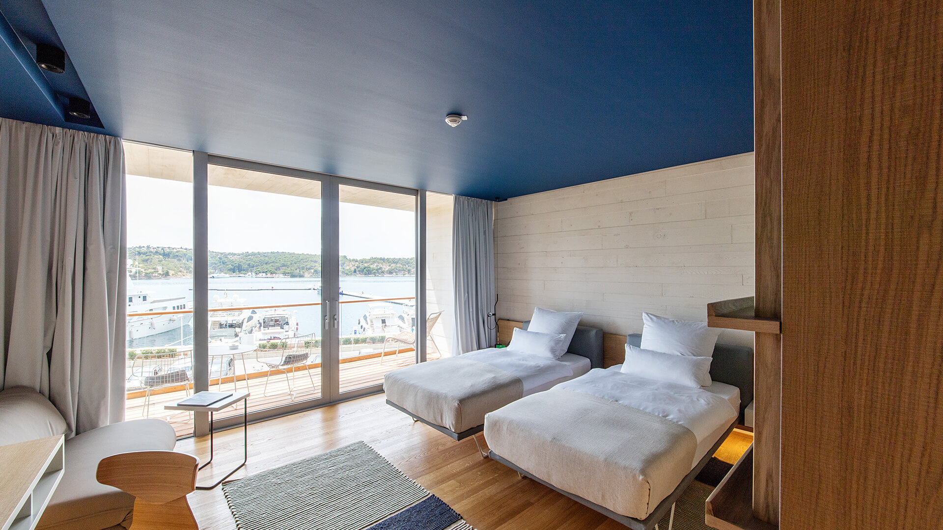 deluxe-room-5