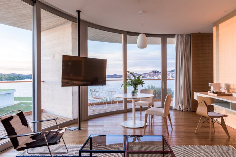 Premium suite (3)