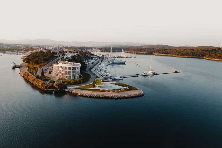 D-Resort-Drone-8